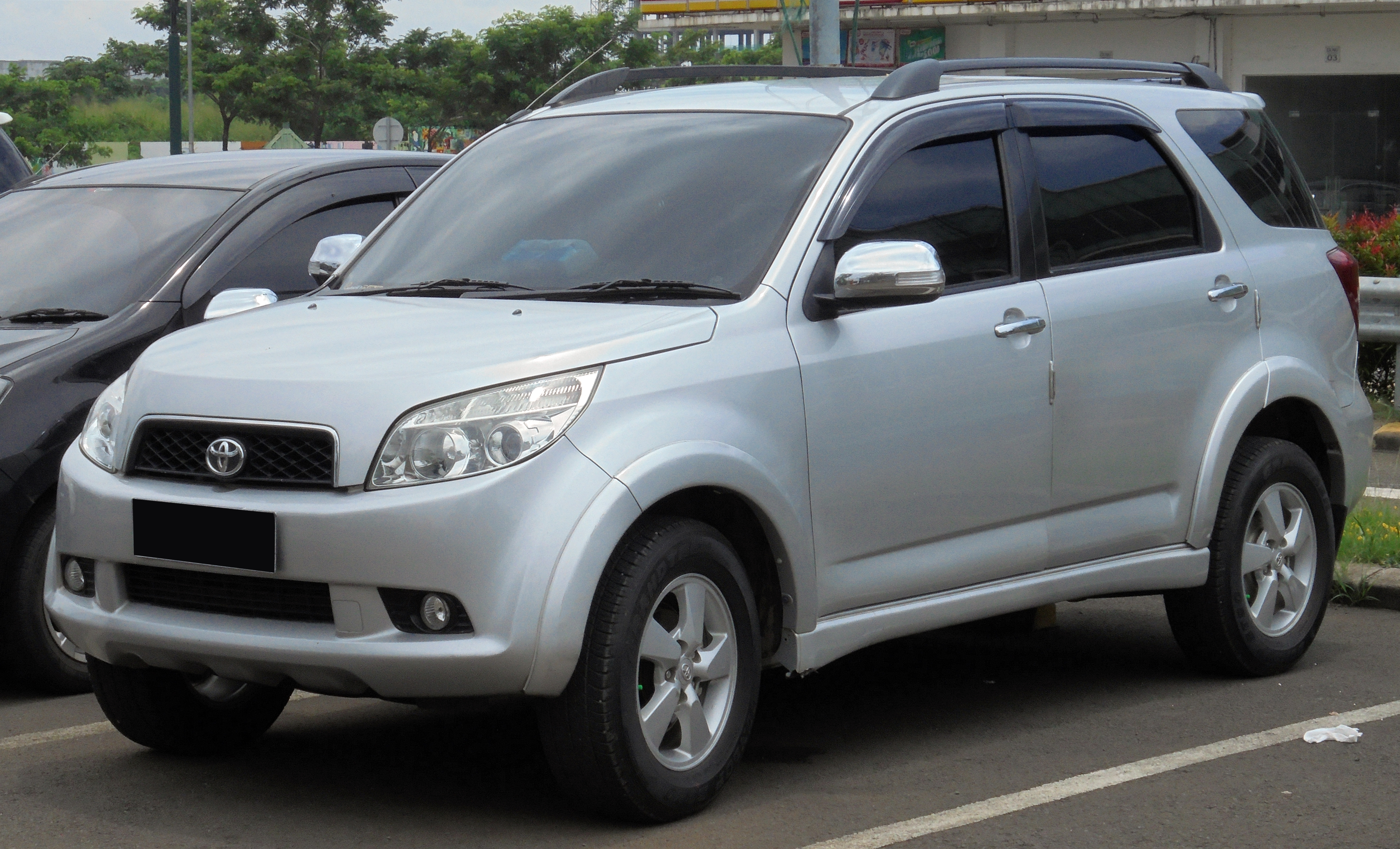 Toyota Rush S